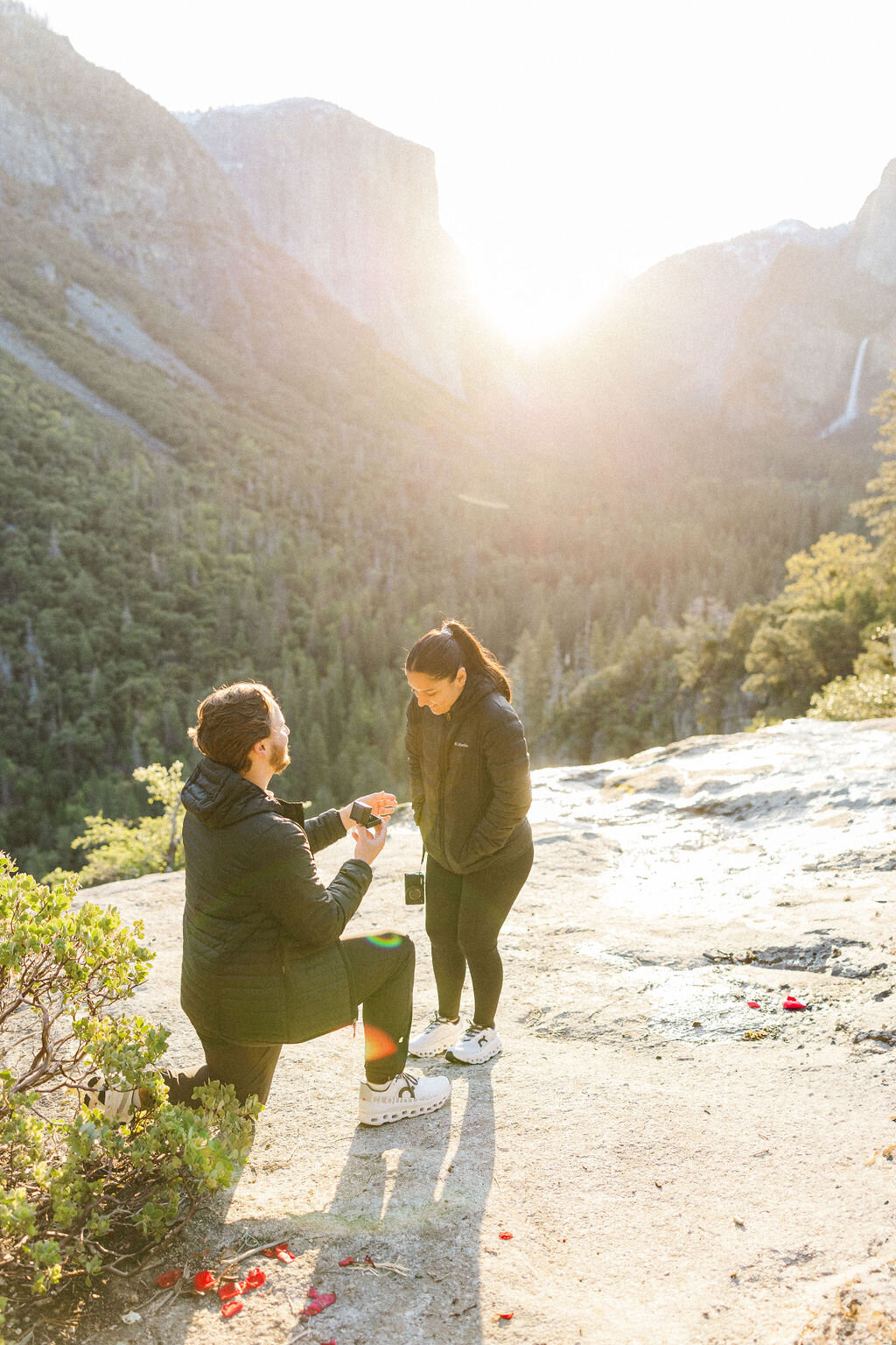AJ Photography Armando Nevarez Yosemite California Engagement Photography Adventure Emotive Documentary6 (59)