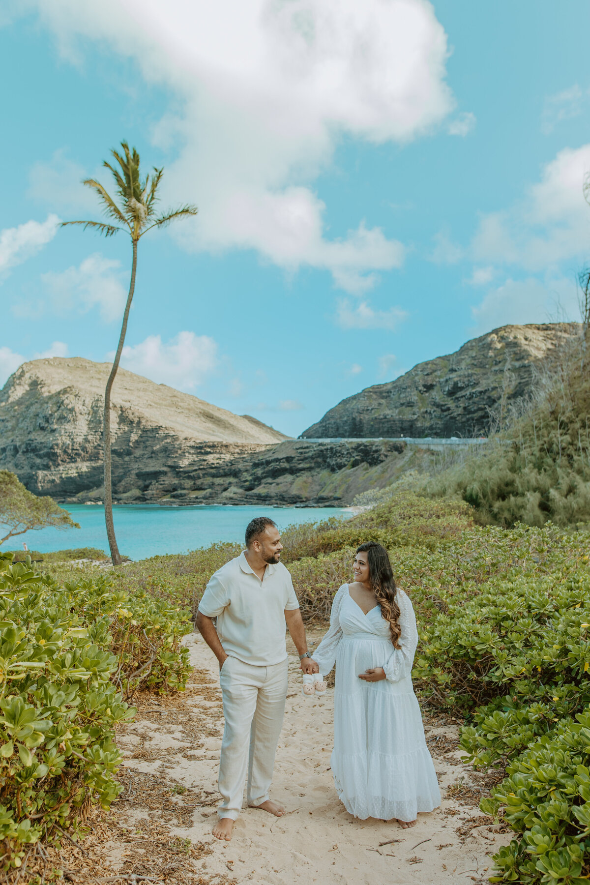 Maternity photos in Honolulu