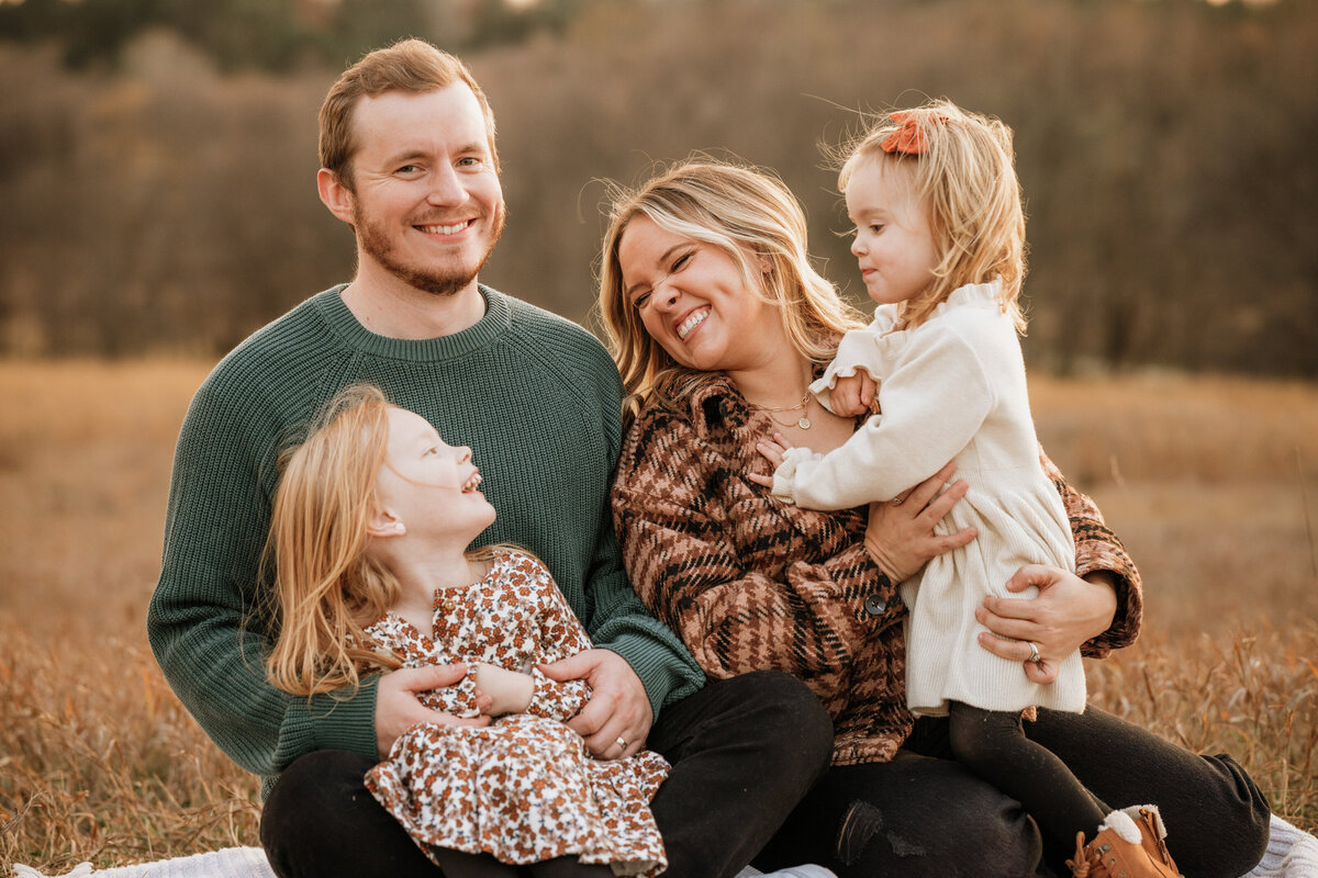Logue Family 2023 Joey Winn Portrait Studio (19)