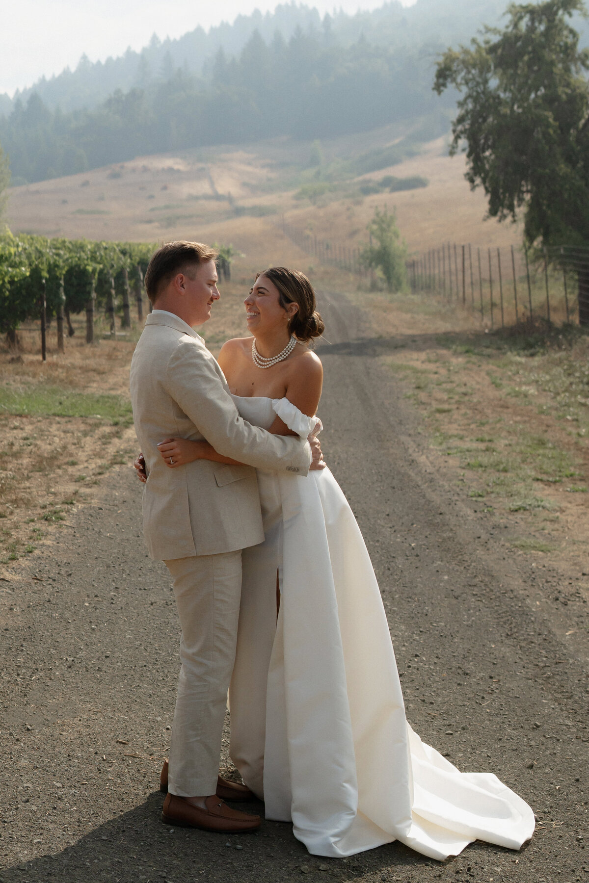 Central-Oregon-Vineyard-Wedding-173