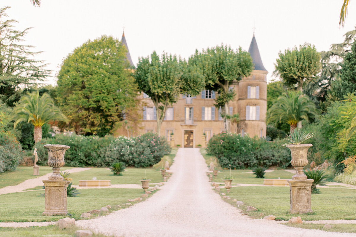 Maïlys Fortune Photography Husband Wife Wedding Weddings Photography France Switzerland Italy Timeless Dreamy Imagery Bilingual French English Destination Weddings Destination Wedding Provence French Riviera Paris Lake Como Tuscany5
