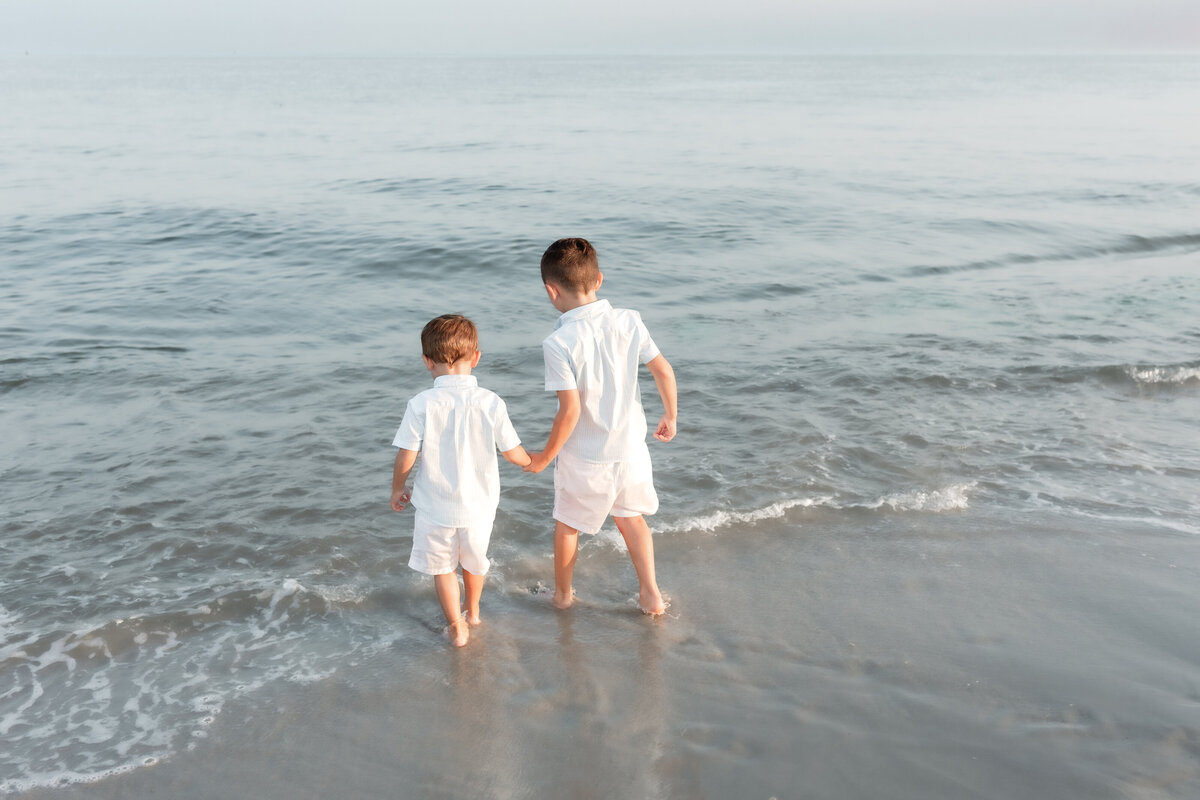 Brothers-Splashing-Babylon Beach