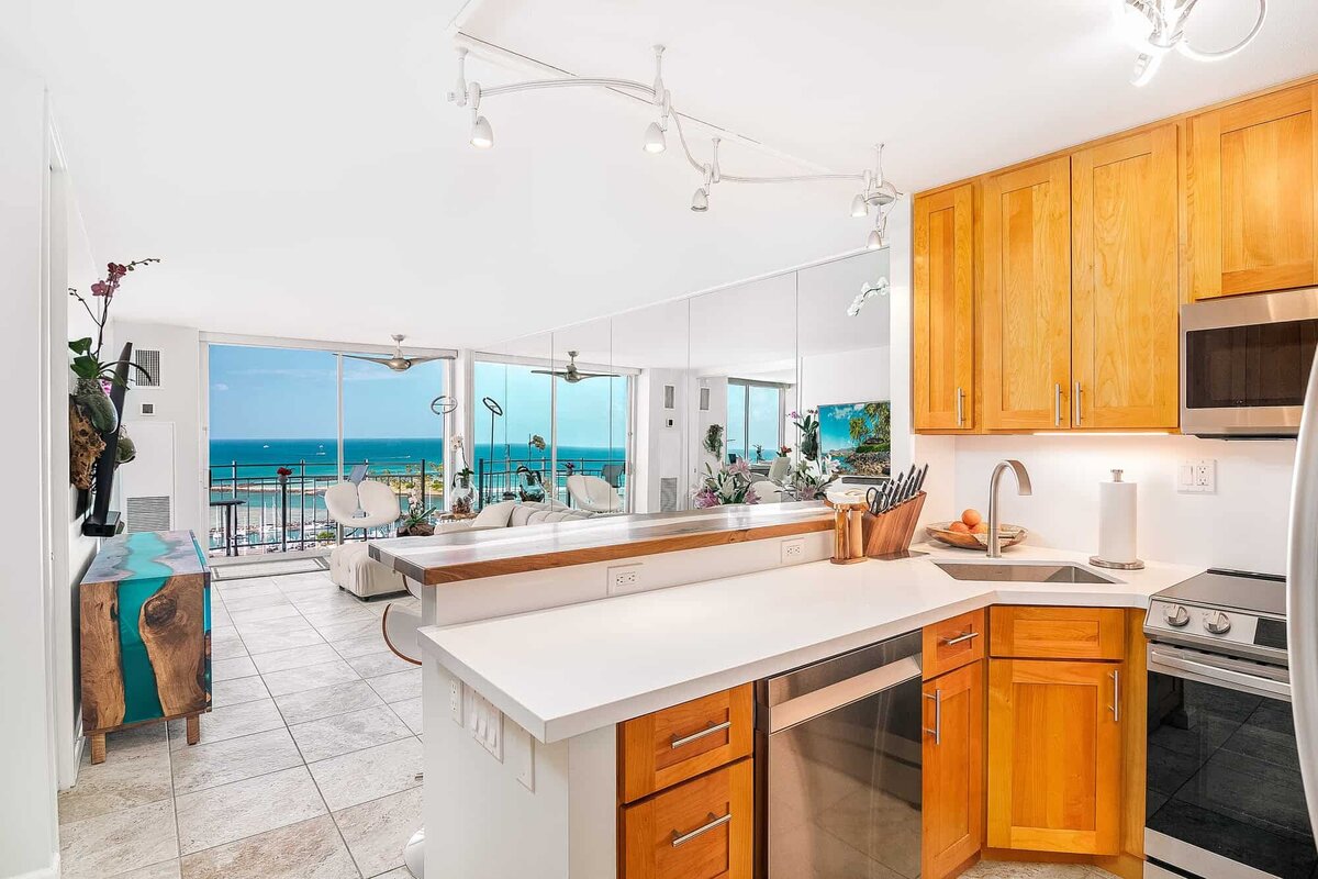 waikiki-honolulu-custom-kitchen-renovation