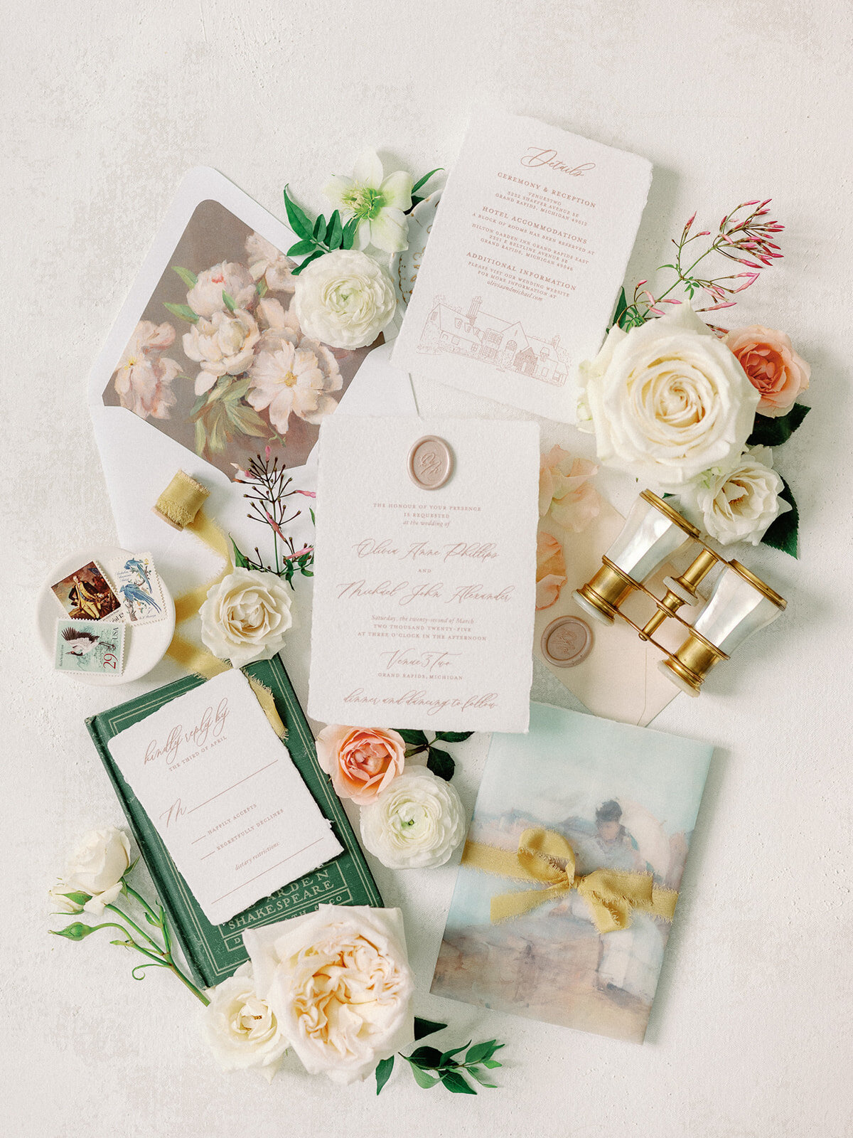 3-Wedding-Flowers-Michigan-Midwest-Venue3Two-1