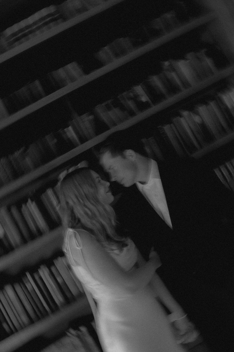moody-library-engagement-couples-photos-illinois-allerton-park-rachael-marie-photography-25