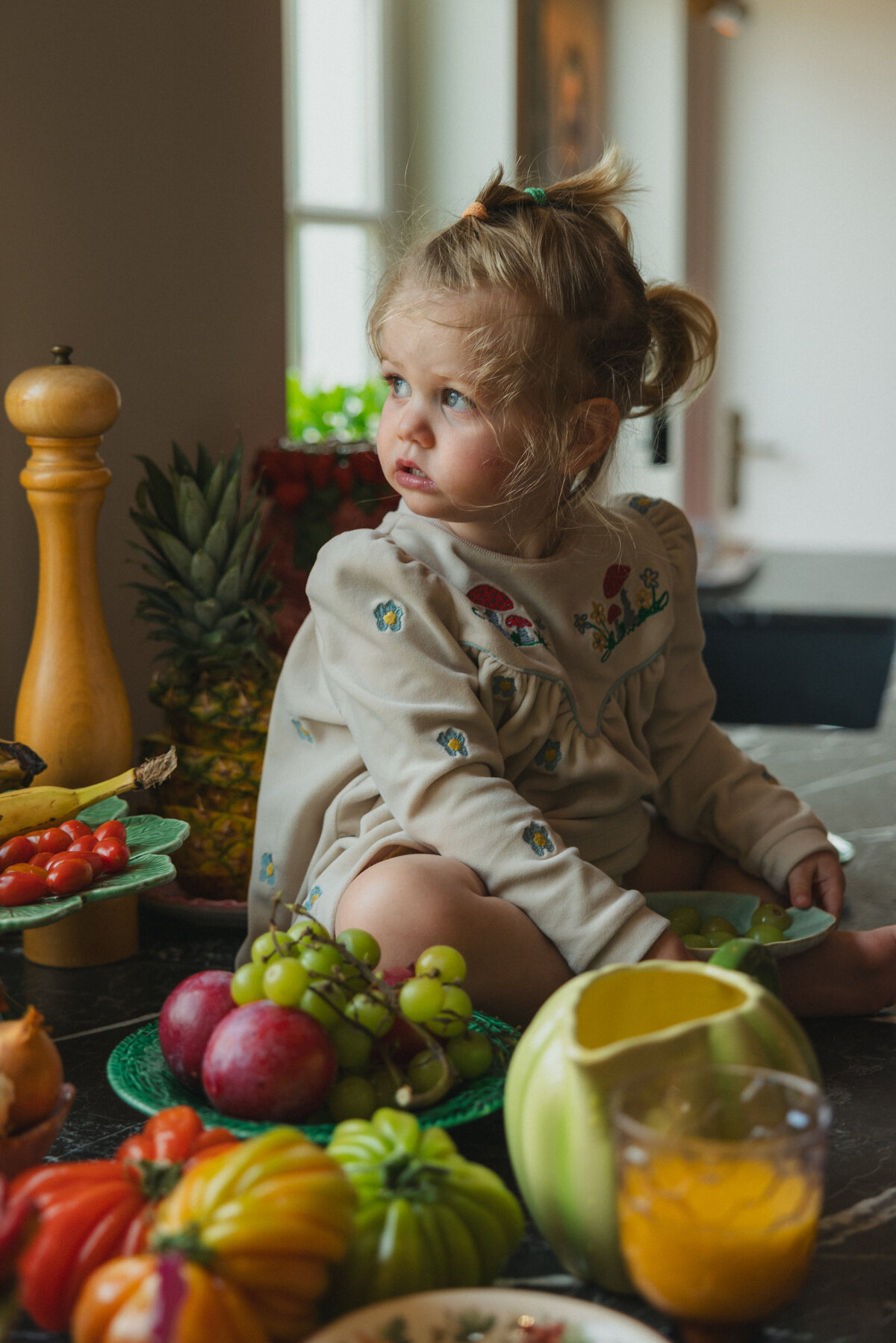 bo-eppink-photography-campaign-moonbar-van-interior-home-lifestyle-14