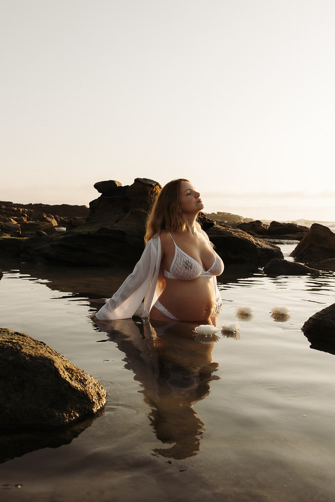 Sunshine Coast maternity photographer