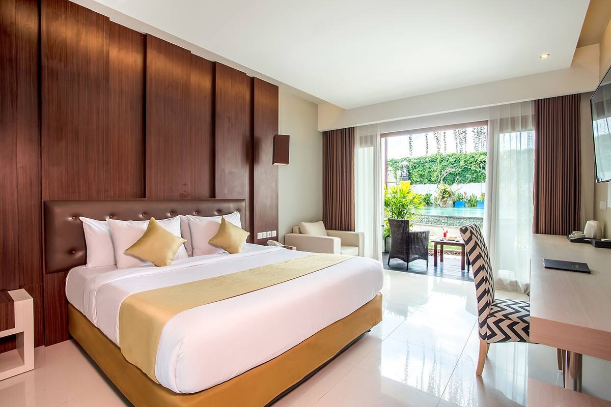Bali-Seminyak-tonys-villas-deluxe-pool-access-2