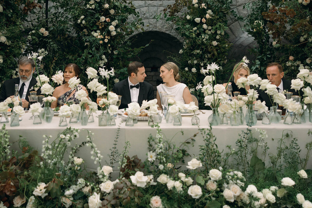 white wedding breakfast tablescape4