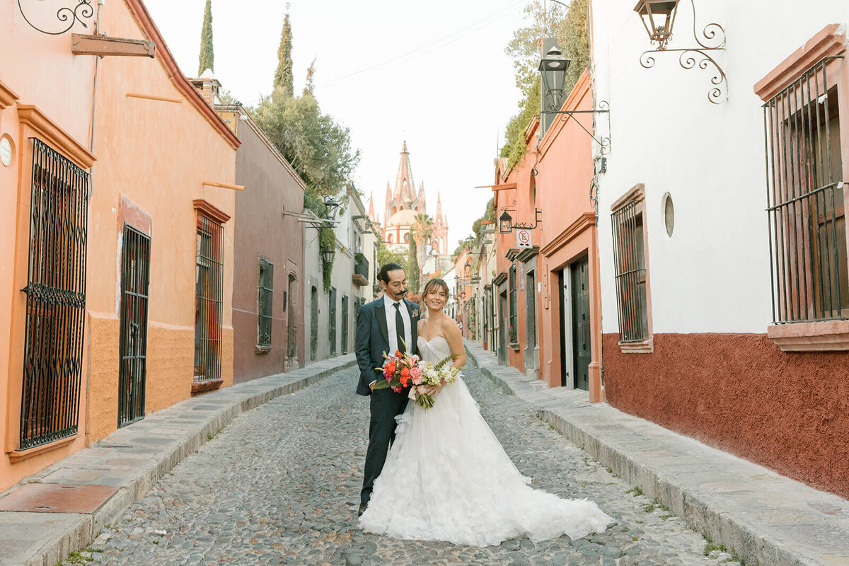 23-san-miguel-de-allende-mexico-wedding-modern-vintage-events