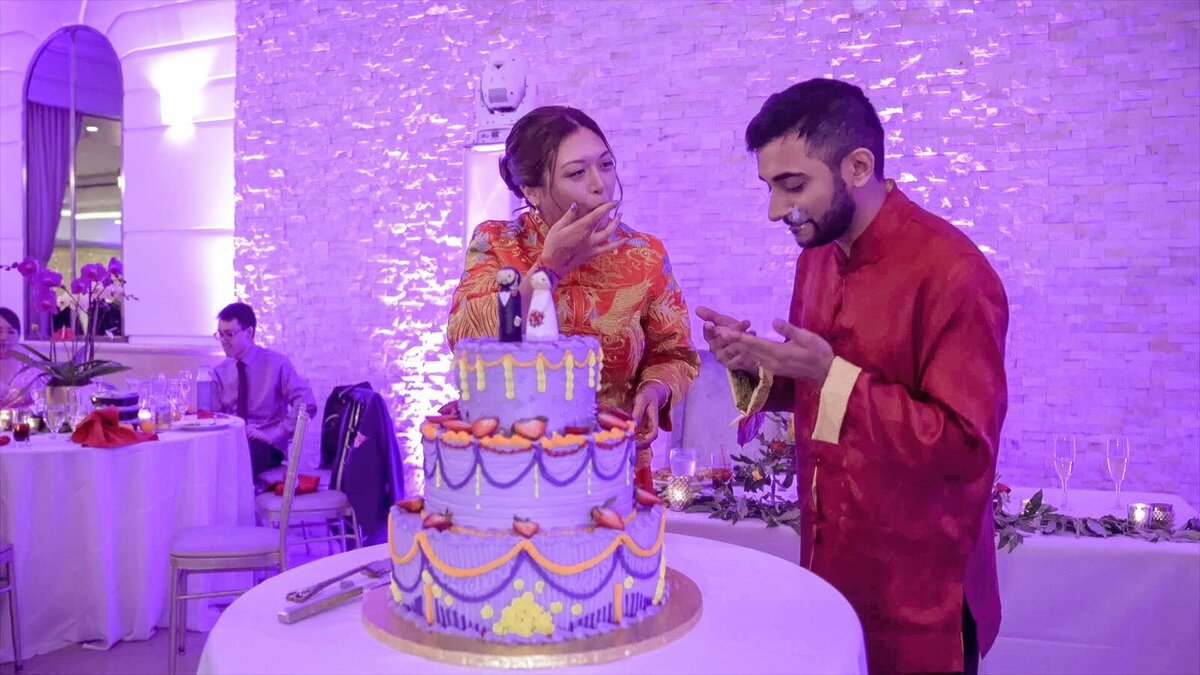 Indian-Chinese-wedding-Renaissance-toast-cake-cutting-6