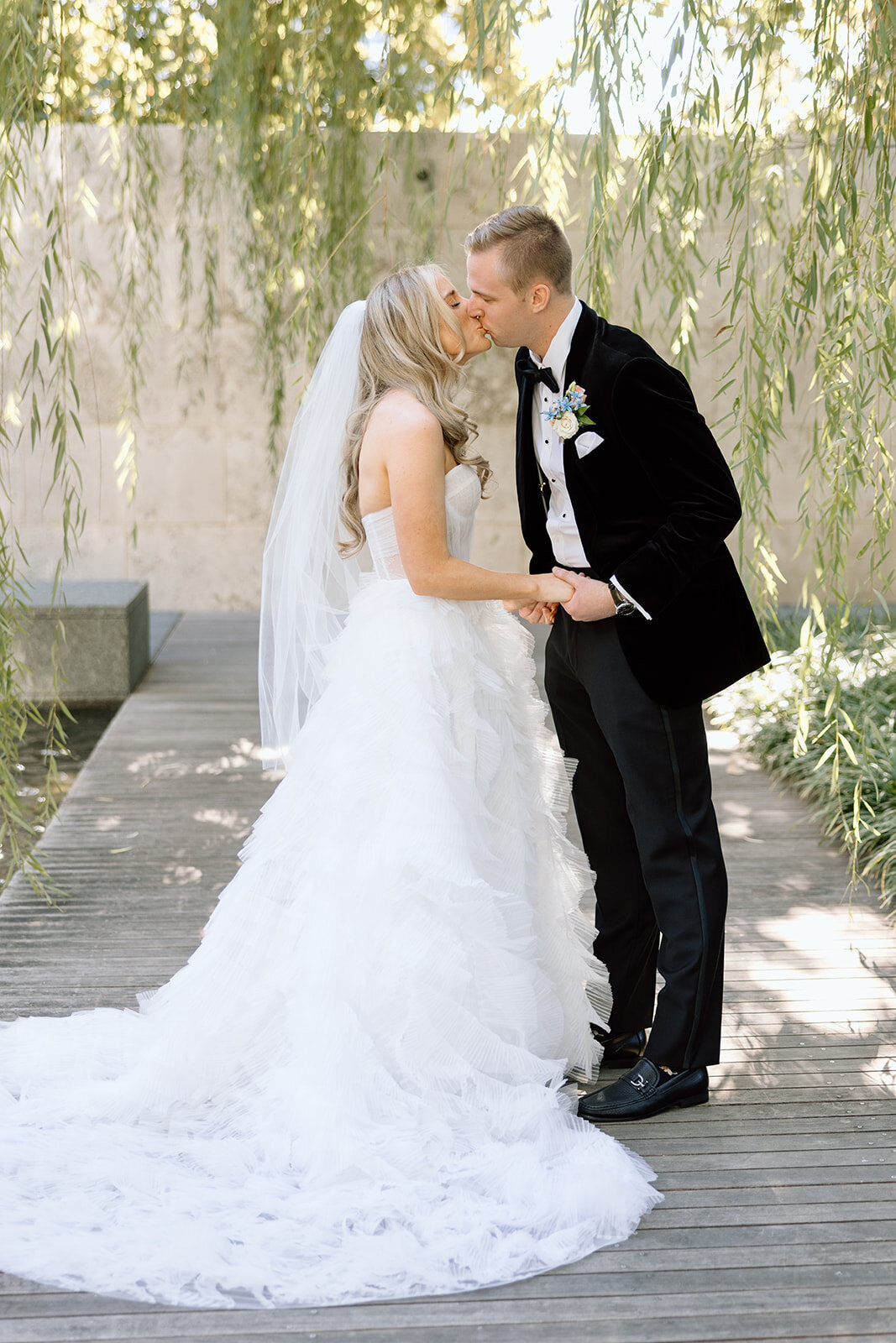 alexa + alex - nasher sculpture center - first look + wedding party - jaycee quinn photography-29
