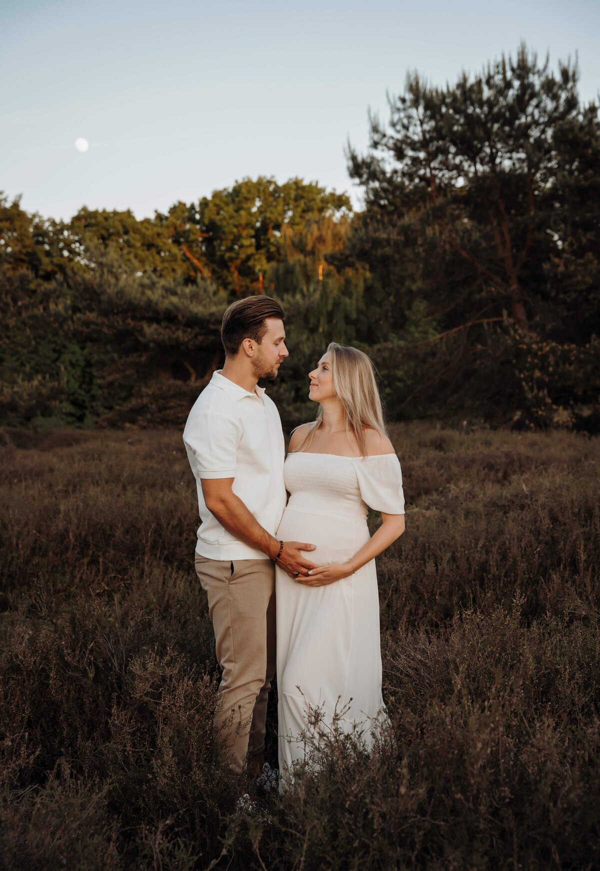 zwangerschapsfotograaf limburg, zwangerschapsfotograaf, zwangerschapsfotograaf haelen, zwangerschapsfotograaf roermond, zwangerschapsfotograaf leudal, zwangerschapsfotograaf haelen, zwangerschapsfotograaf in de buurt van haelen