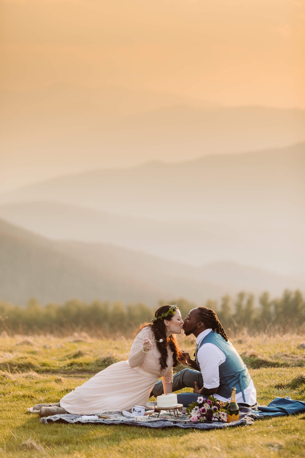 Max-Patch-Sunset-Mountain-Elopement-66