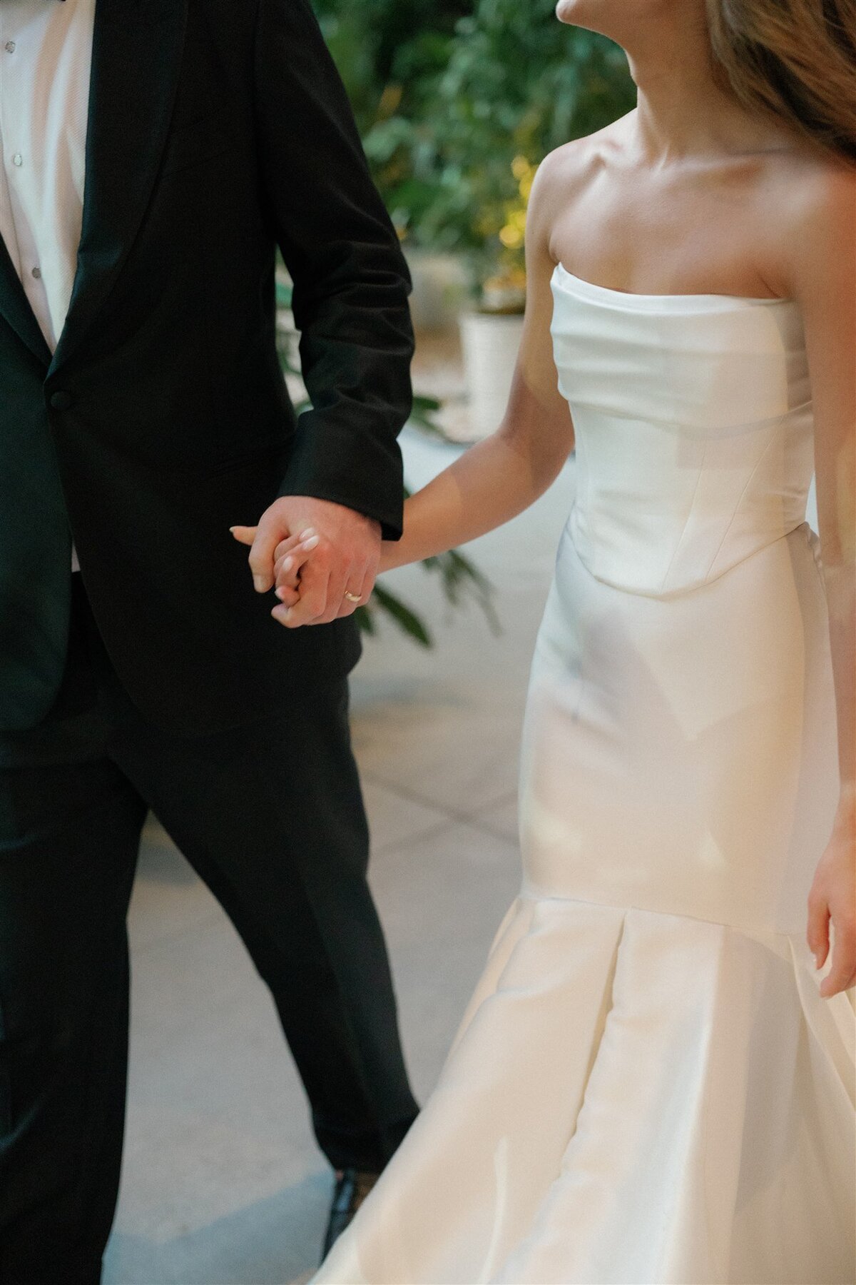 JESSICA RIEKE PHOTOGRAPHY - OLIVIA AND DJ WEDDING - FIRST LOOK AND PORTRAITS-156-2
