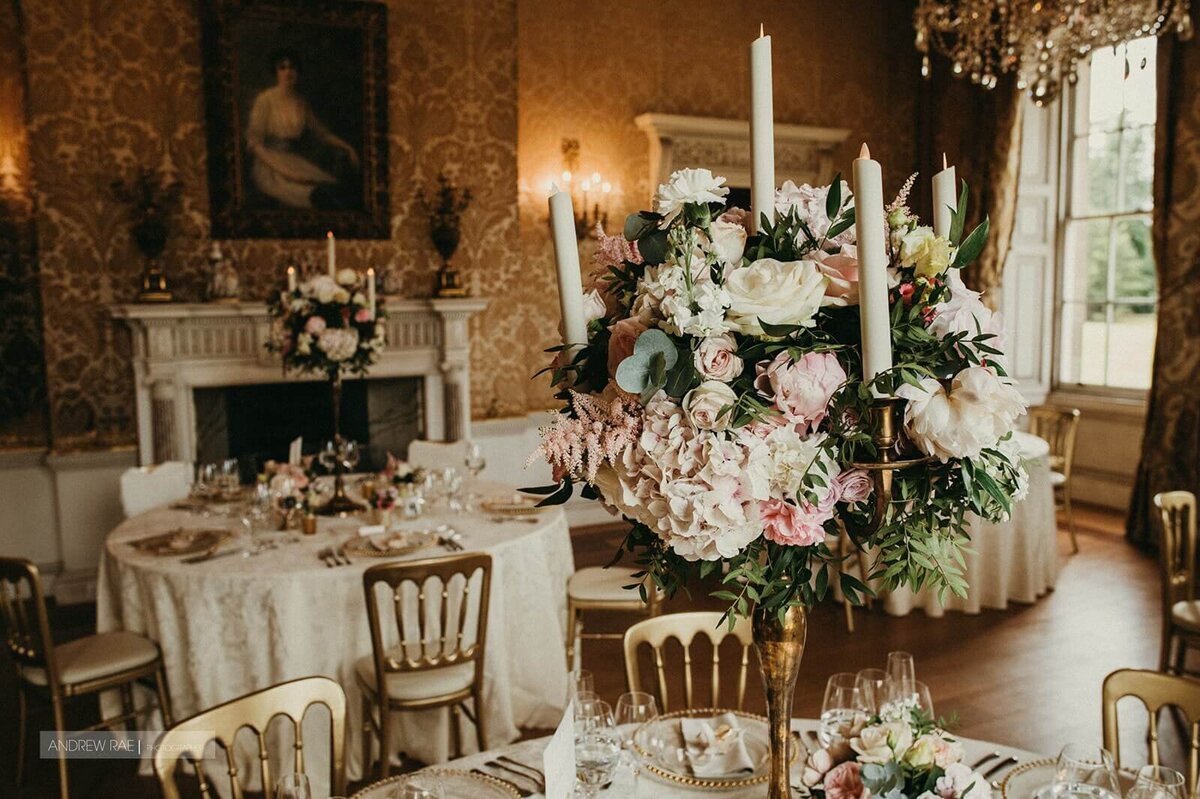 wildflower-and-willow-castle-wedding-reception-flowers