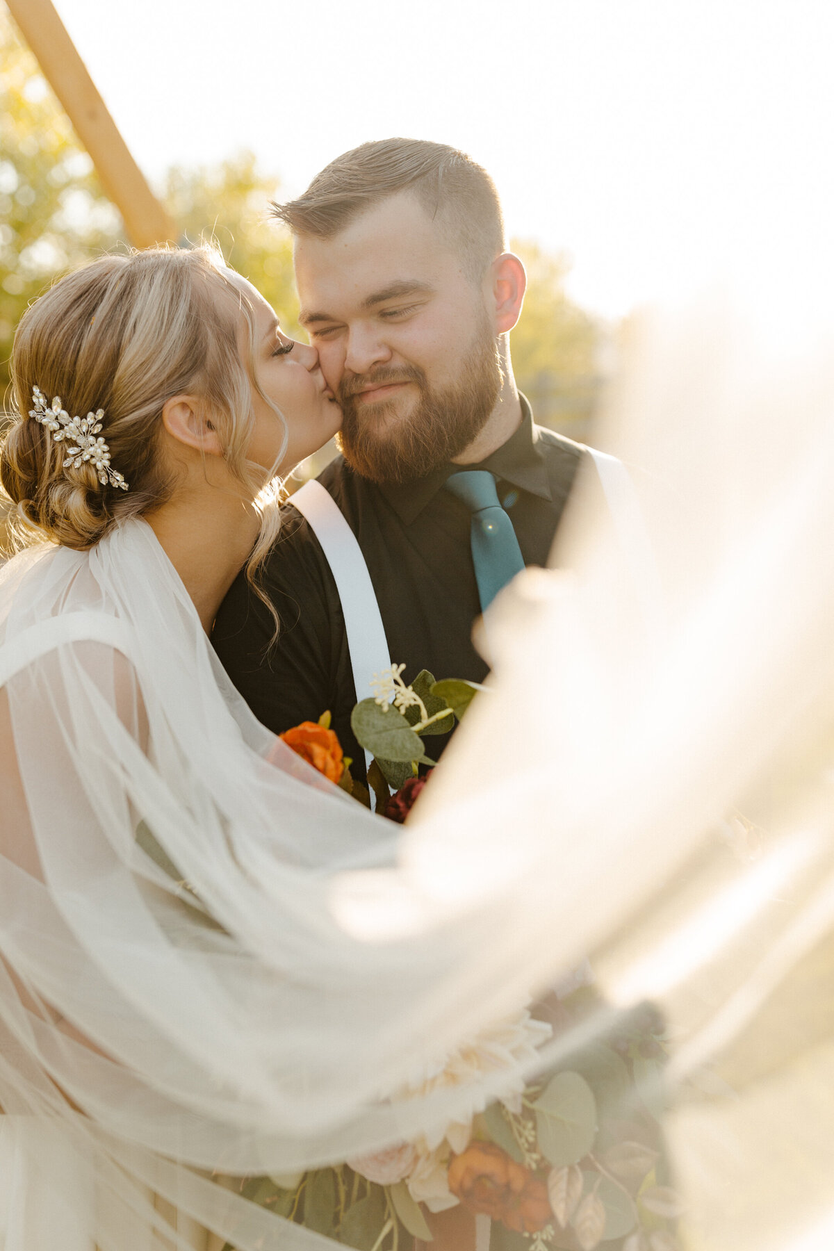 loveland-colorado-backyard-wedding-near-estes-park-and-devils-backbone-photographer-550