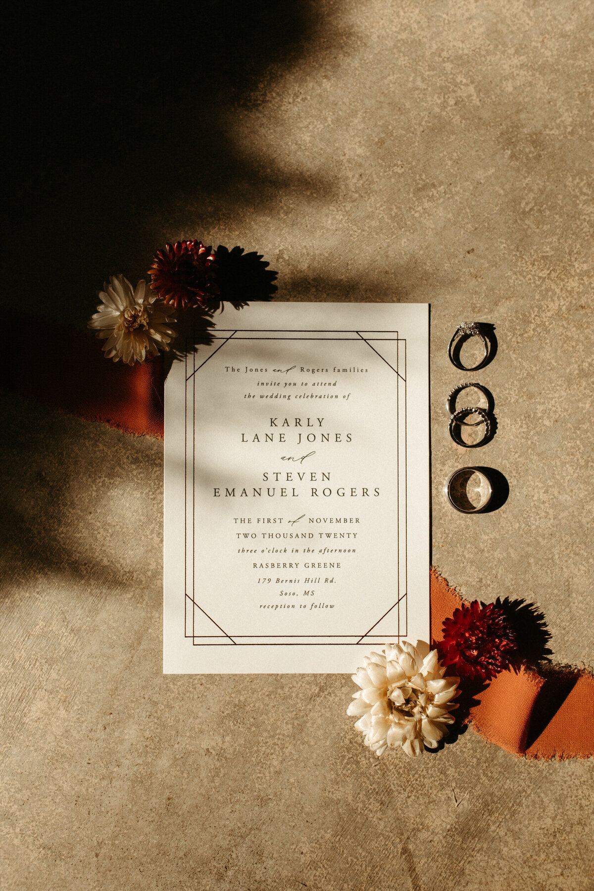 mississippi-wedding-rasberry-greene-venue-details-detail-shots-rings-invitations-florals-decorations-flat-lay