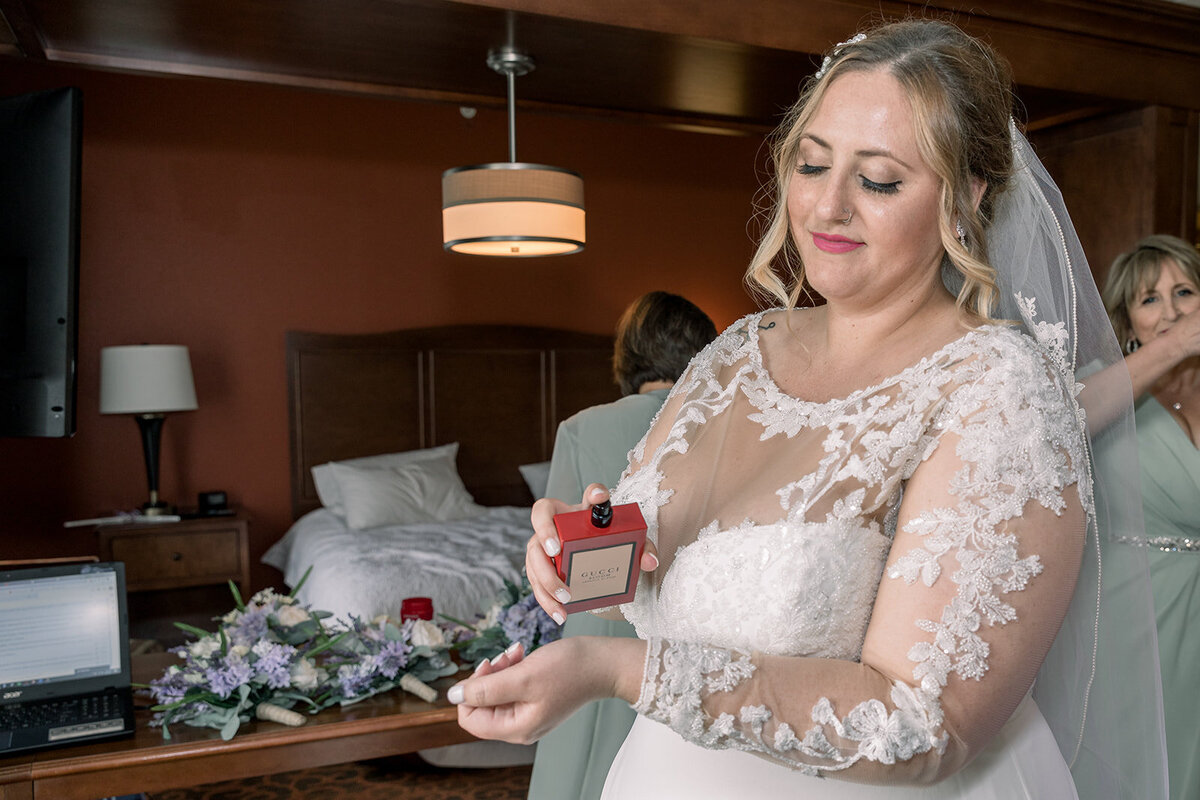 Detroit-Michigan-Wedding-Photographer-Heather-and-DJ-3