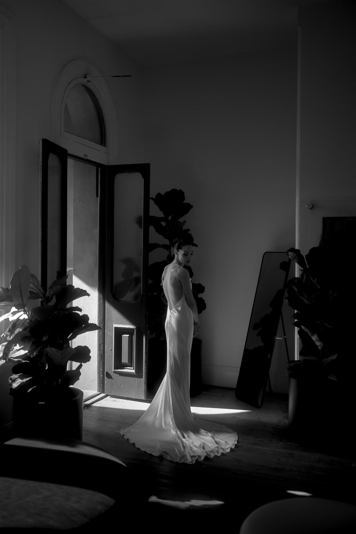 Maegan-Brown-Moments_20240120_Wedding_Stella-Julian_Botanical-Gardens_Sophia-Prahran-Arcade_2717