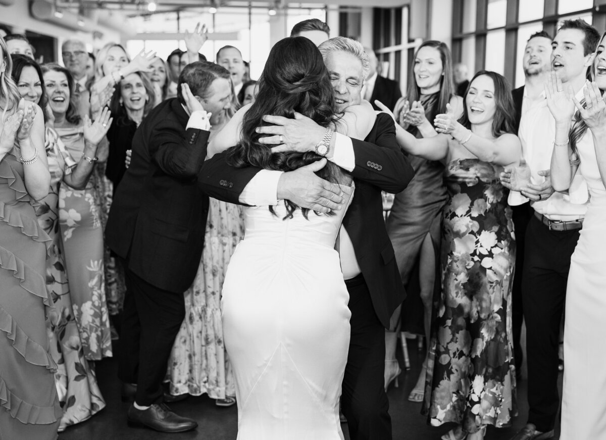 carolinebrian_the_wave_resort_longbranch_nj_wedding_sneakpeek_image-97