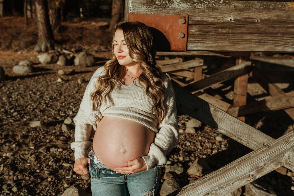 Lake Tahoe-Maternity-Photographer-2