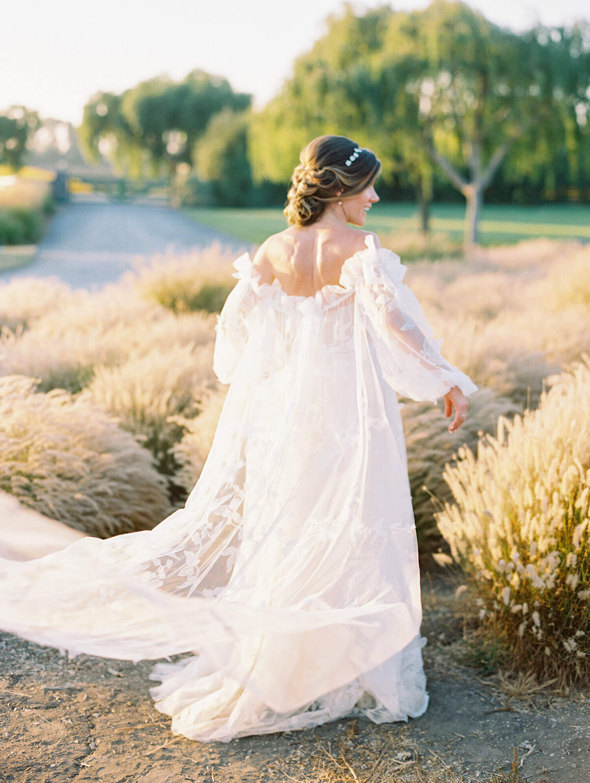 Modern-Fashion-Forward-Greengate-Ranchy-Vineyard-Wedding-Ashley-Ludaescher-Photography-0067