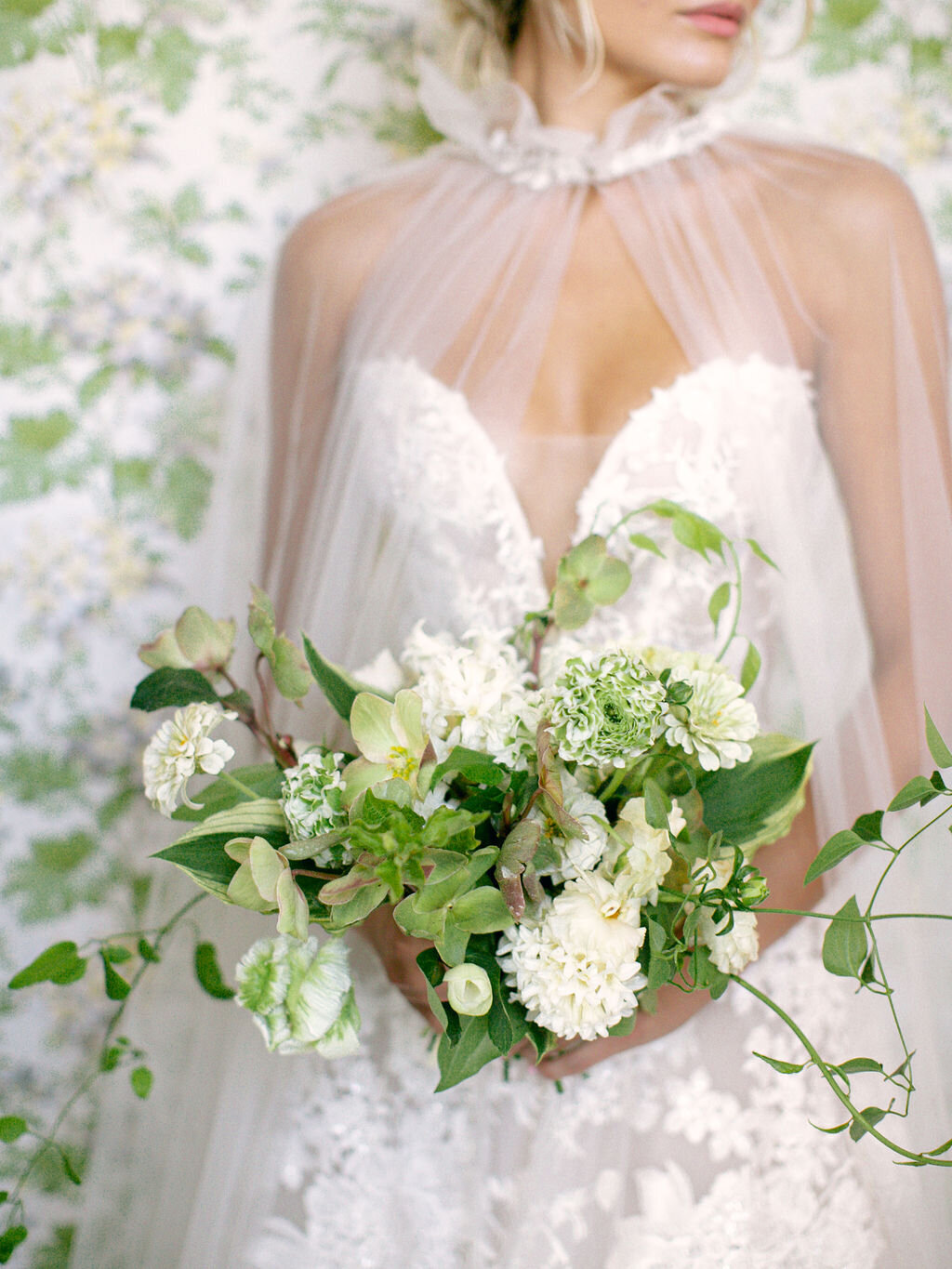 max-owens-design-english-floral-wedding-18-white-green-bouquet