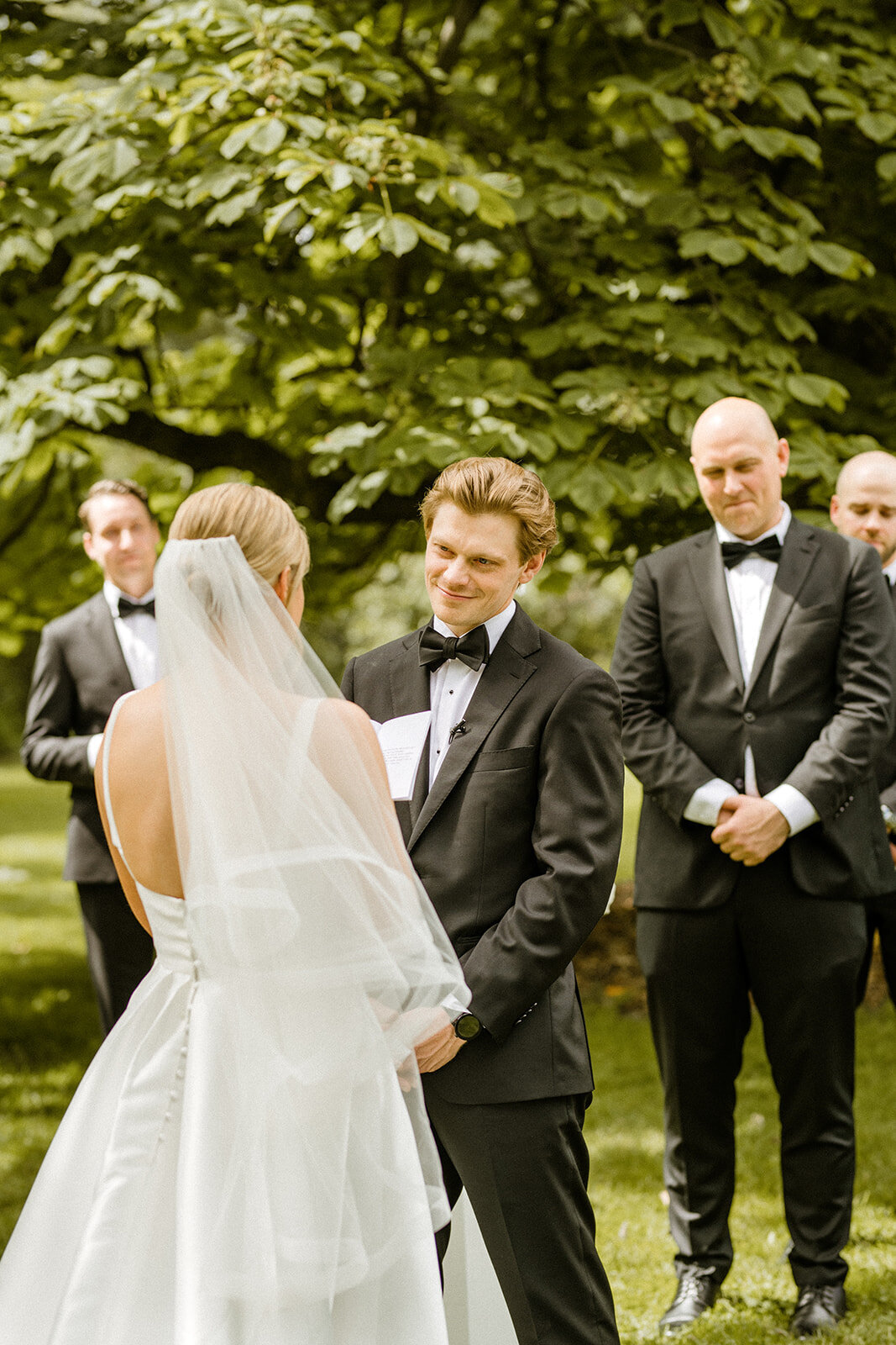 toronto-downtown-spadina-museum-the-great-hall-wedding-couples-session-summer-torontovibes-romantic-whimsical-artsty-indie-movie-515