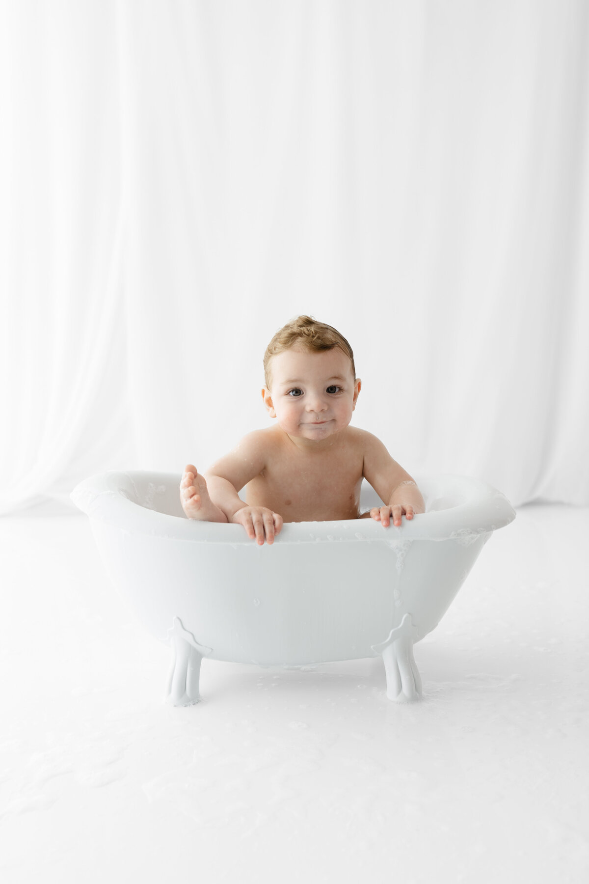 Cake Smash and Splash - Logan-68