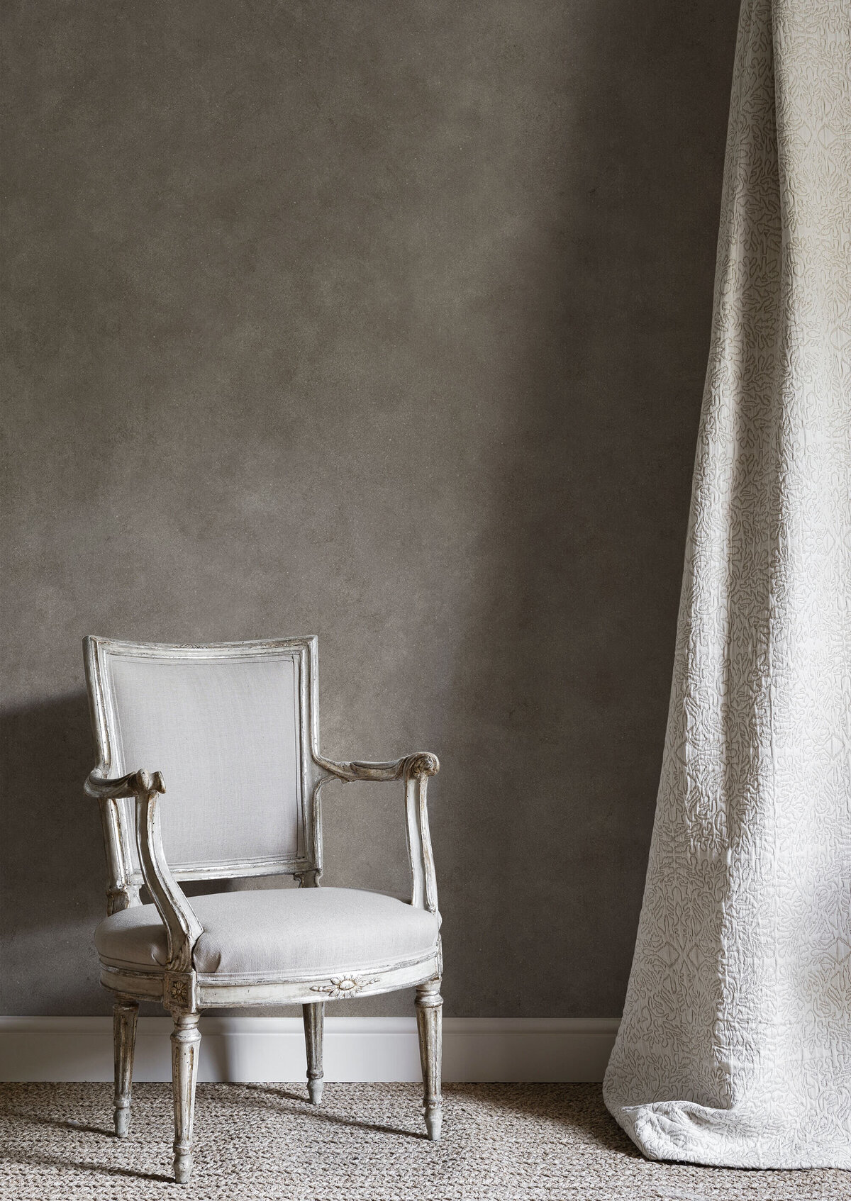 turners-texture-bark-wallpaper-lewis-wood.823ba5a2