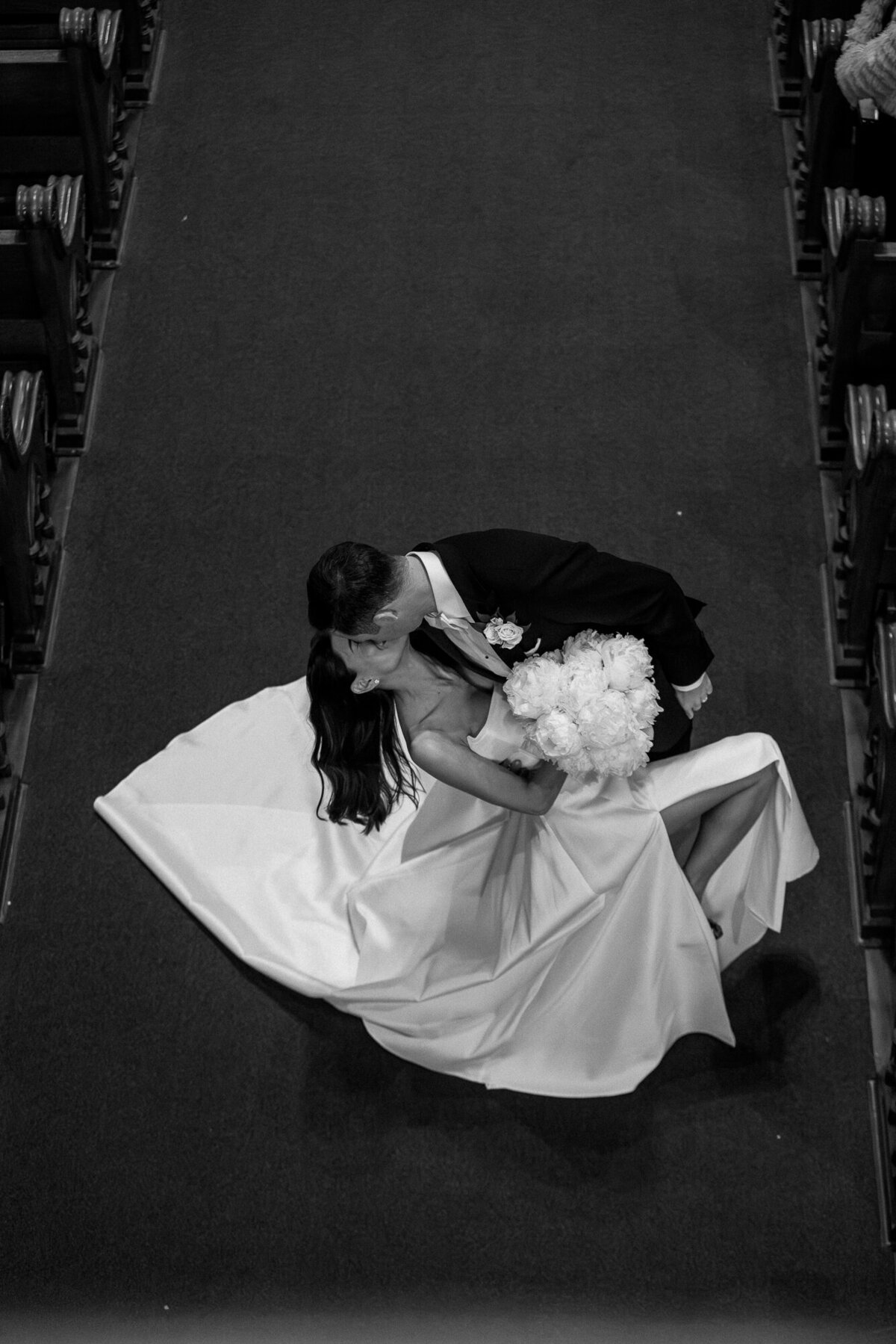 san francisco-flood-mansion-wedding-photography-catholic-wedding-classic-blackandwhite-churchwedding-wedding-thedejaureguis-041