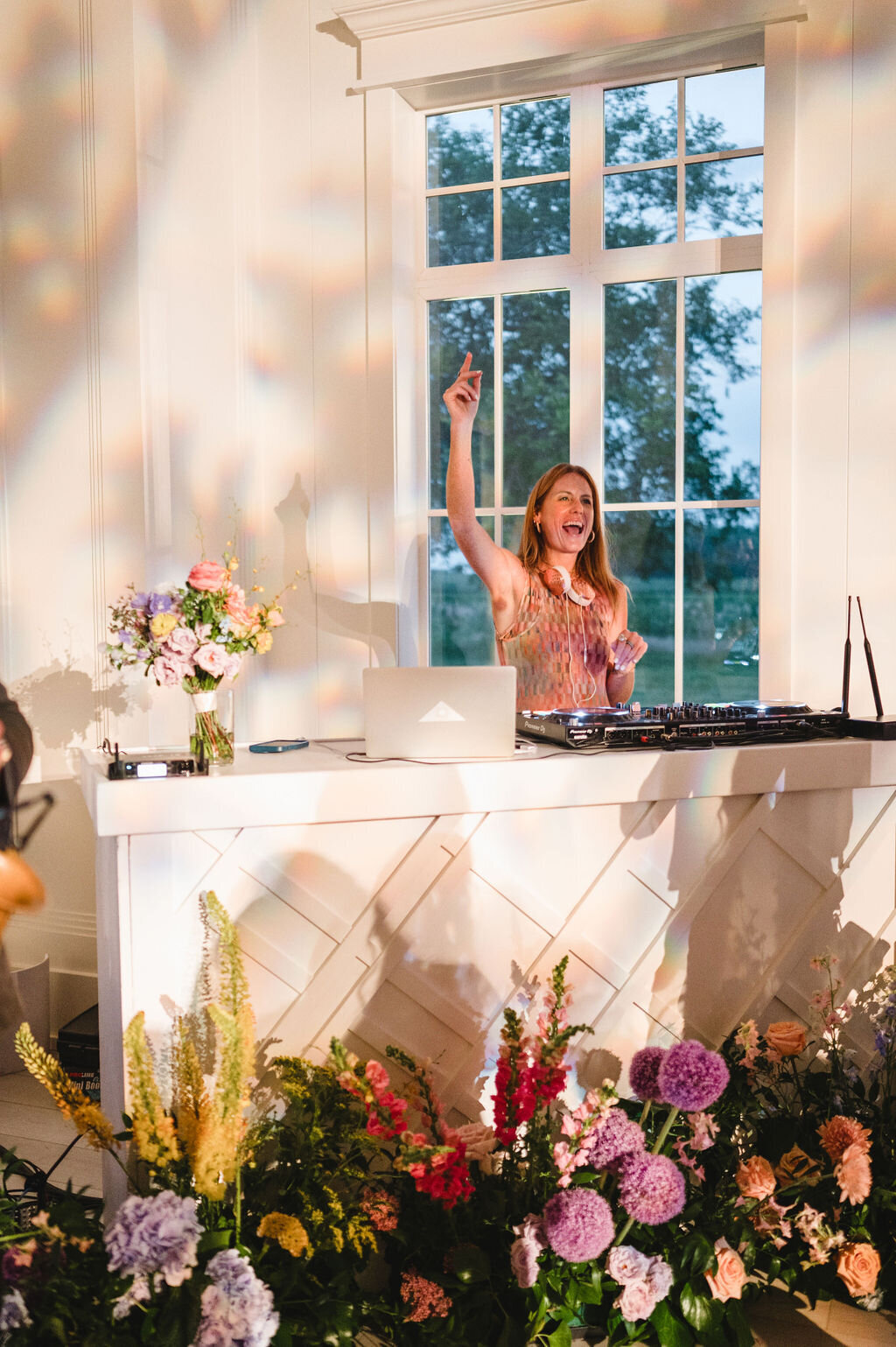 Etre Farms Colorful Summer Wedding in SoutWest Michigan_26