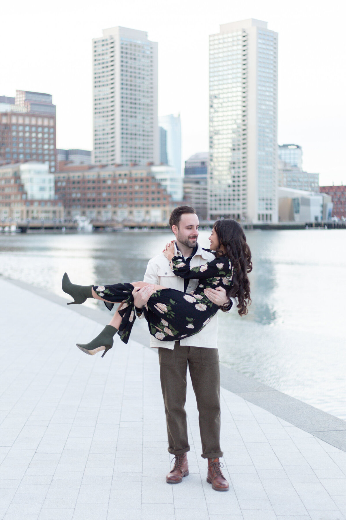 Fan Pier Park engagement session