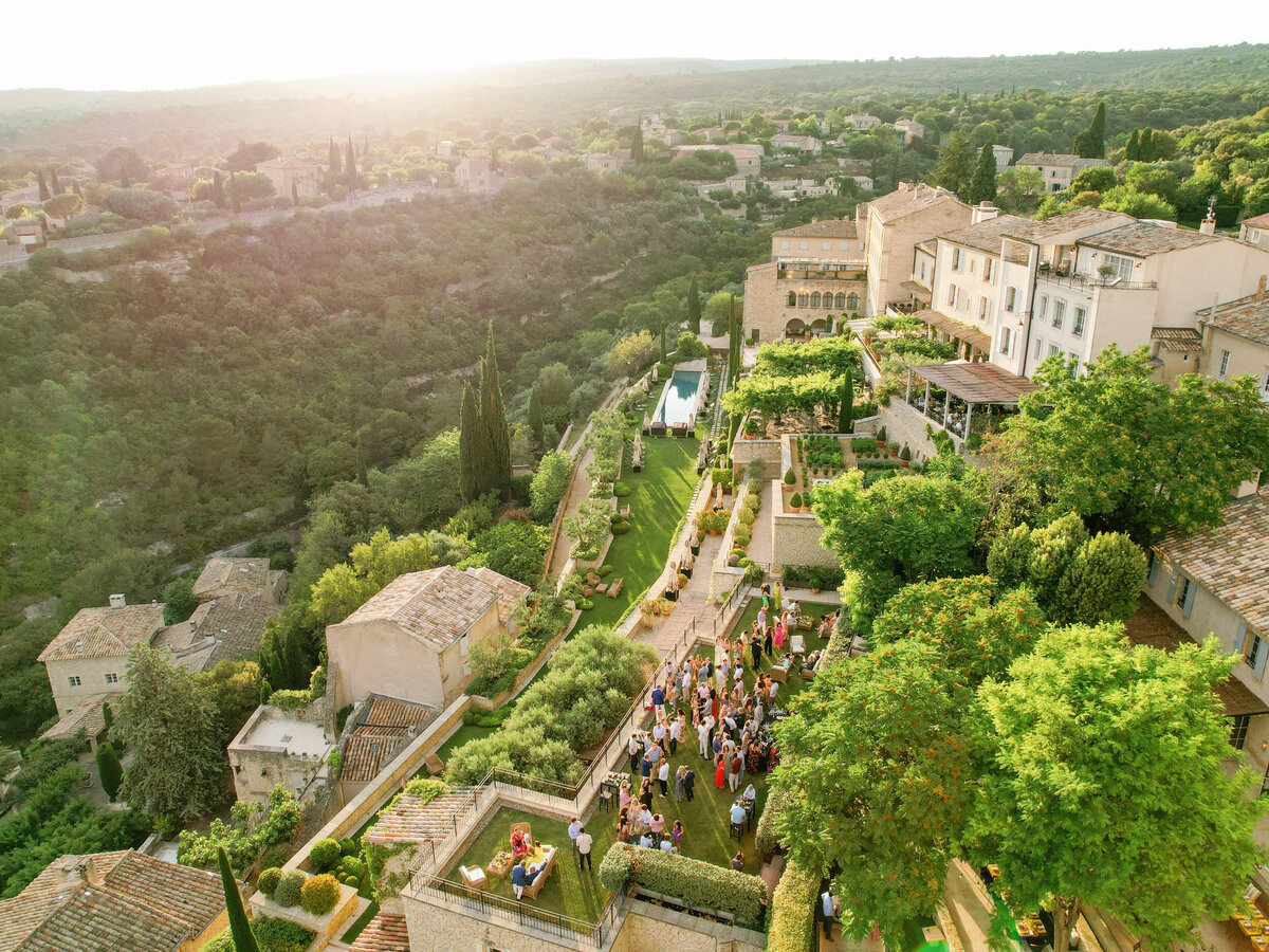 Gordes_wedding