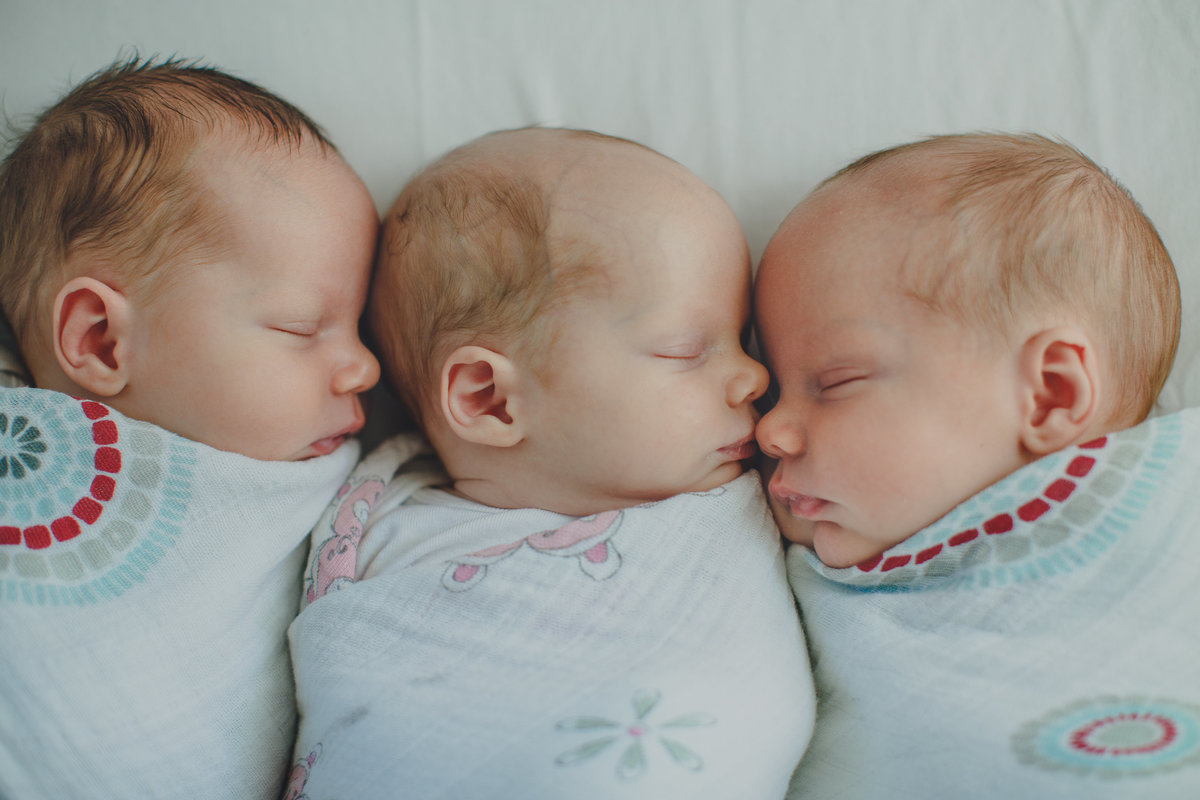 Photos of newborn triplets sleeping