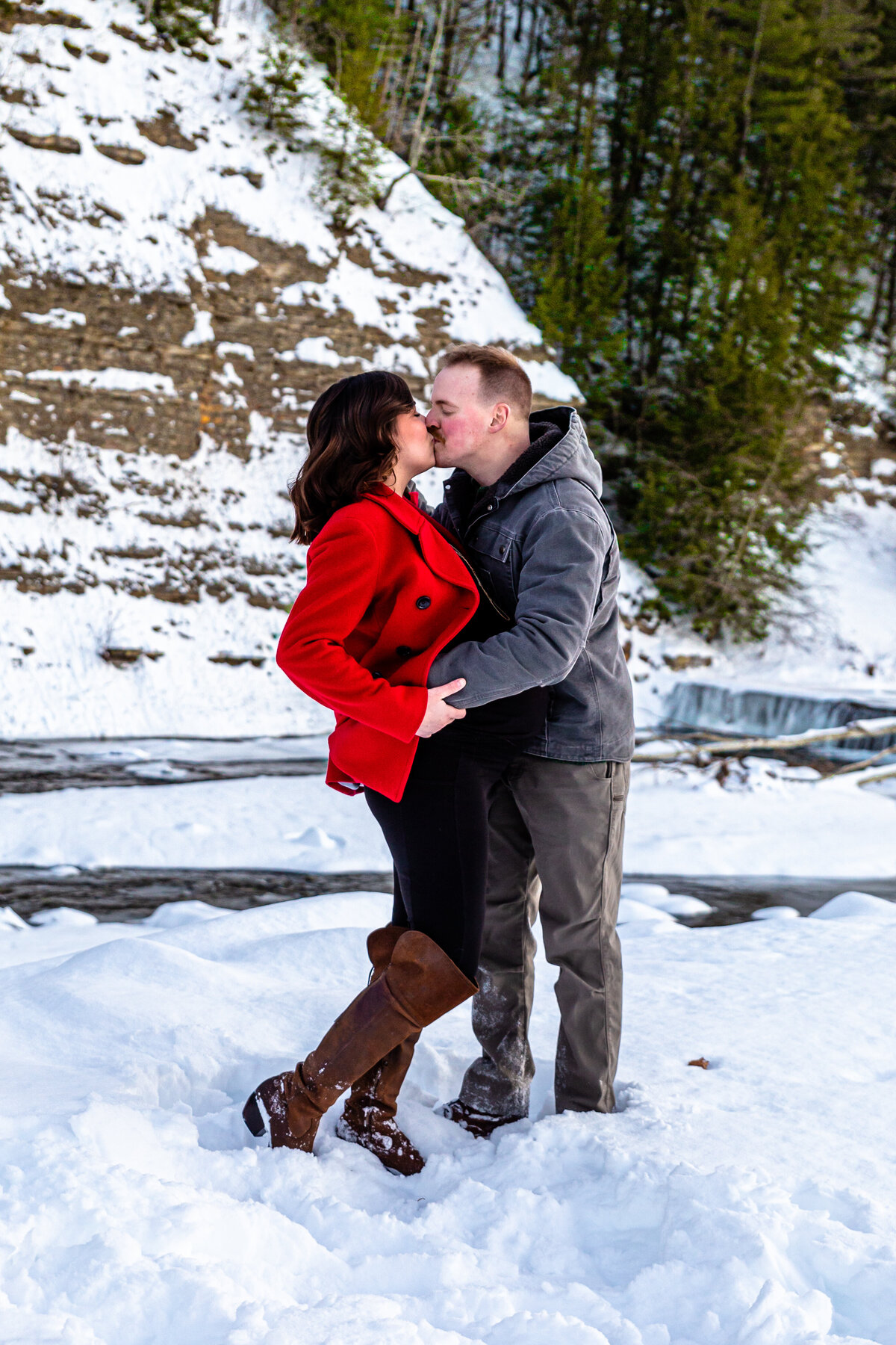 engagment photos Hammondsport NY.jpg