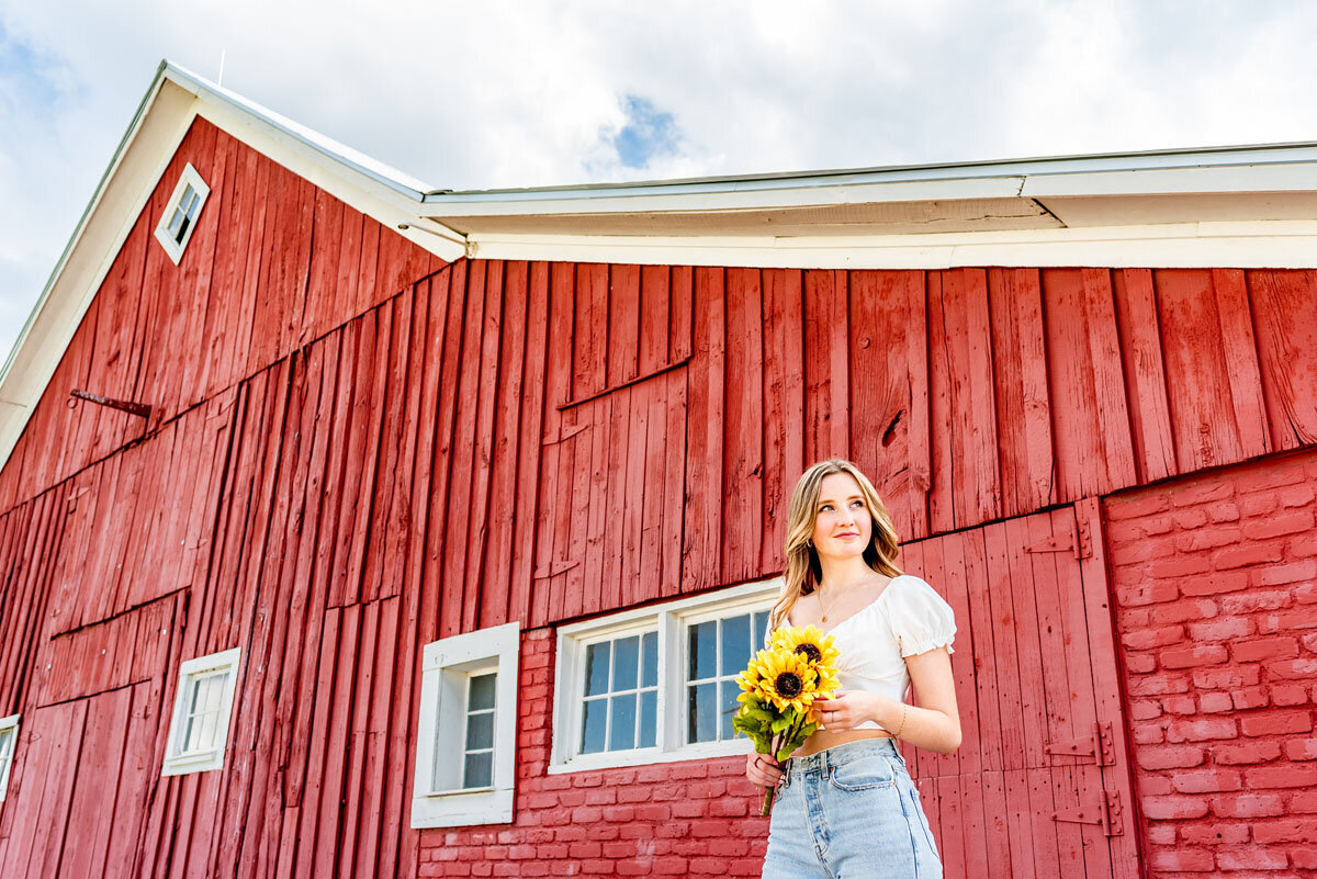 legend-high-school-senior-girl-17-mile-farm-parker-colorado-red-barn