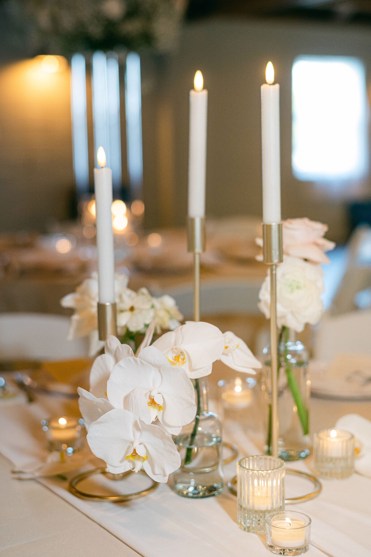 Meraki Design Wedding and Event Floral Studio Florist Wedding Flowers Full Service St. Louis Destination Luxury Floral Design Florists Designers Personal Unique Mandernach-7-receptiondetails-17