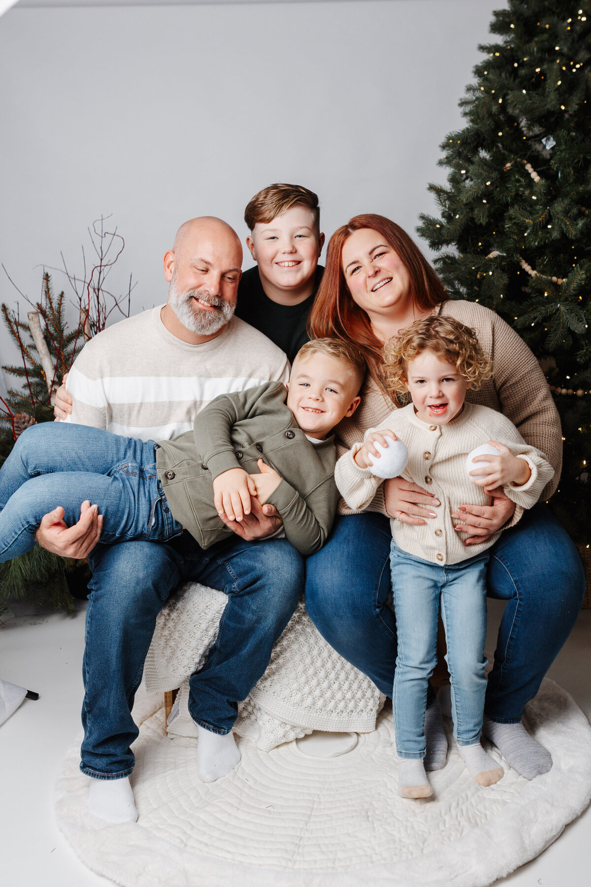 Christmas-mini-session-Chelsey-Kae-Photography-2025-5608
