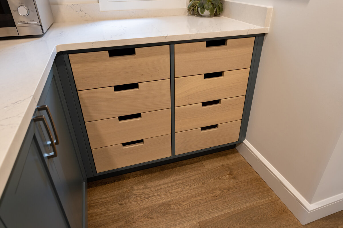 KatCo_Interiors-LakeHouse-Pantry-11