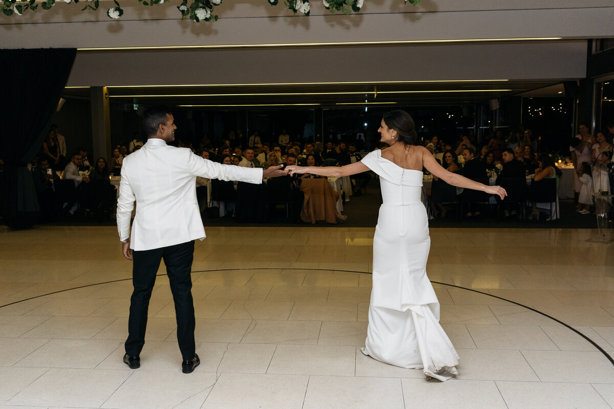 Courtney Laura Photography_ The Carousel Albert Park_ Melbourne City Wedding Photographer_ Viji and Lana-895