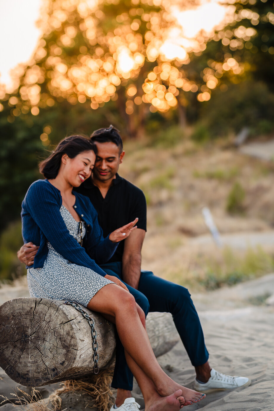 fiance-admires-ring