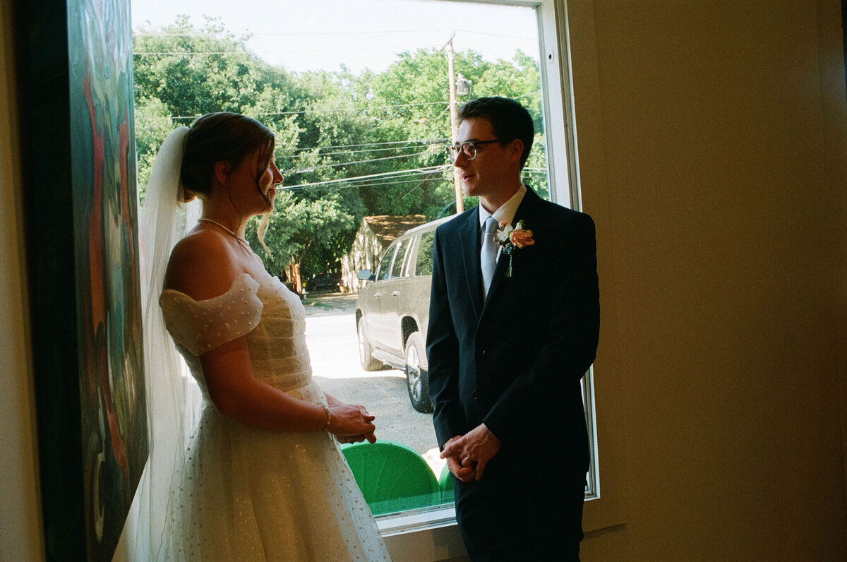 Brooke&PerronWeddingPhotos_PostPortraits_AustinWeddingPhotographer_HereafterFilms-12