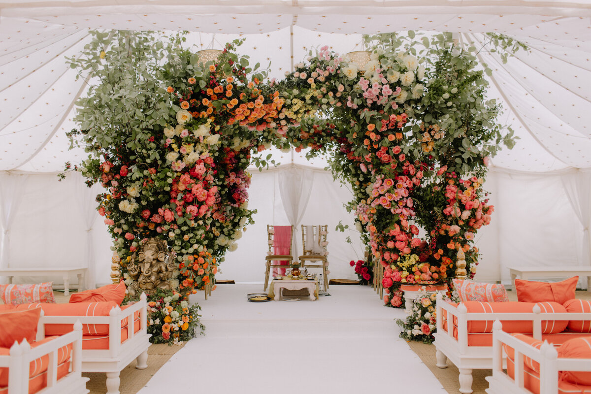 indian-wedding-ceremony-floral-arch