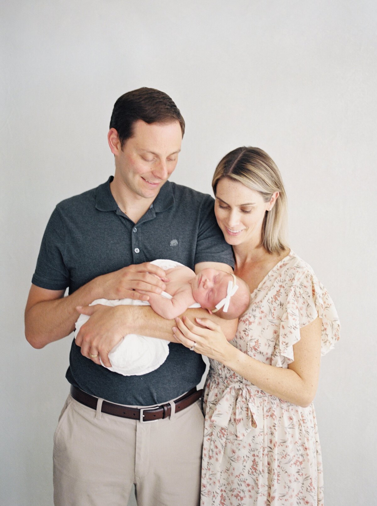 best-northern-virginia-newborn-photographer-studio-photo9