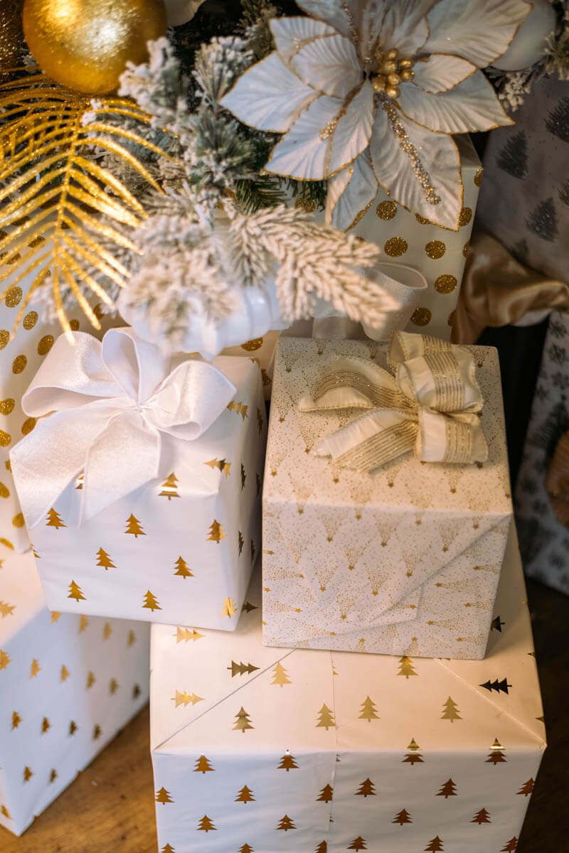 GoldHolidayDecor-TheBelleNoel9