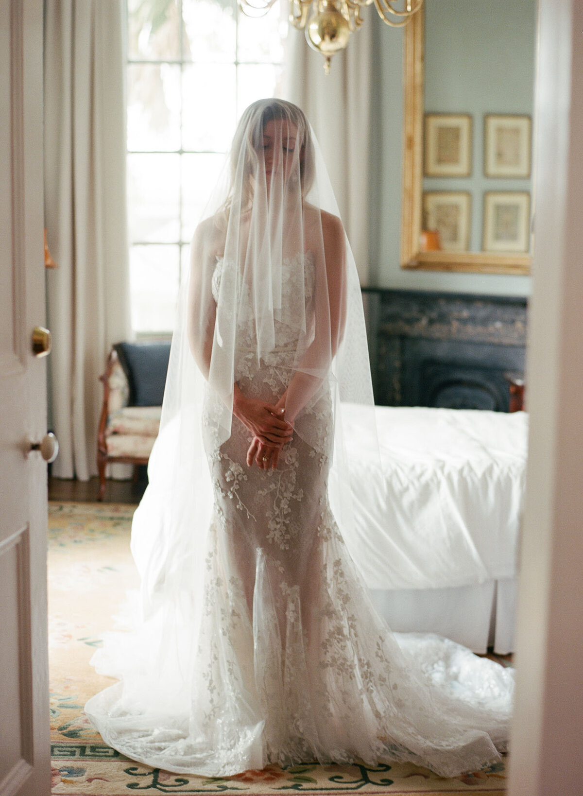 Stephanie and Jacob's colorful Derbes Mansion Wedding