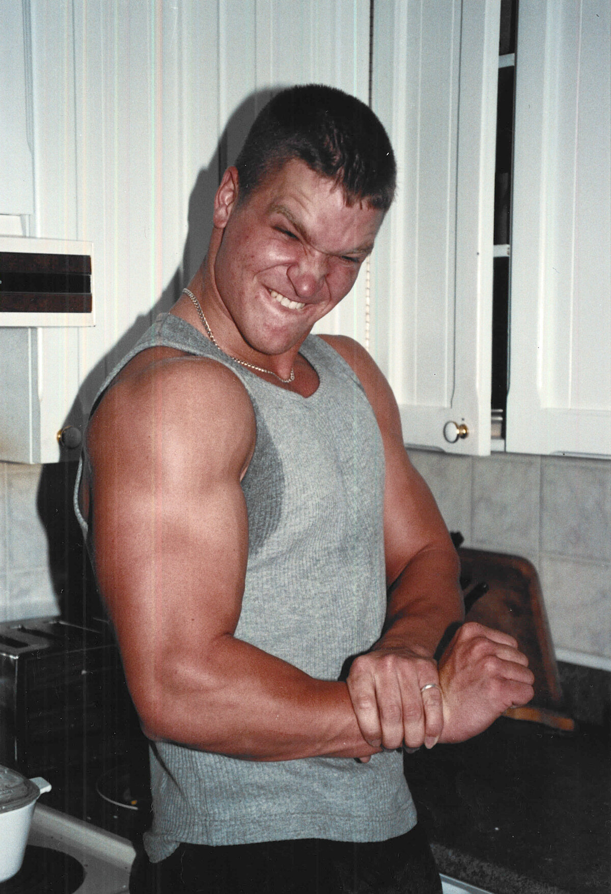 Brent Ray Fraser  Flexing Side Chest and Bicep June 1999