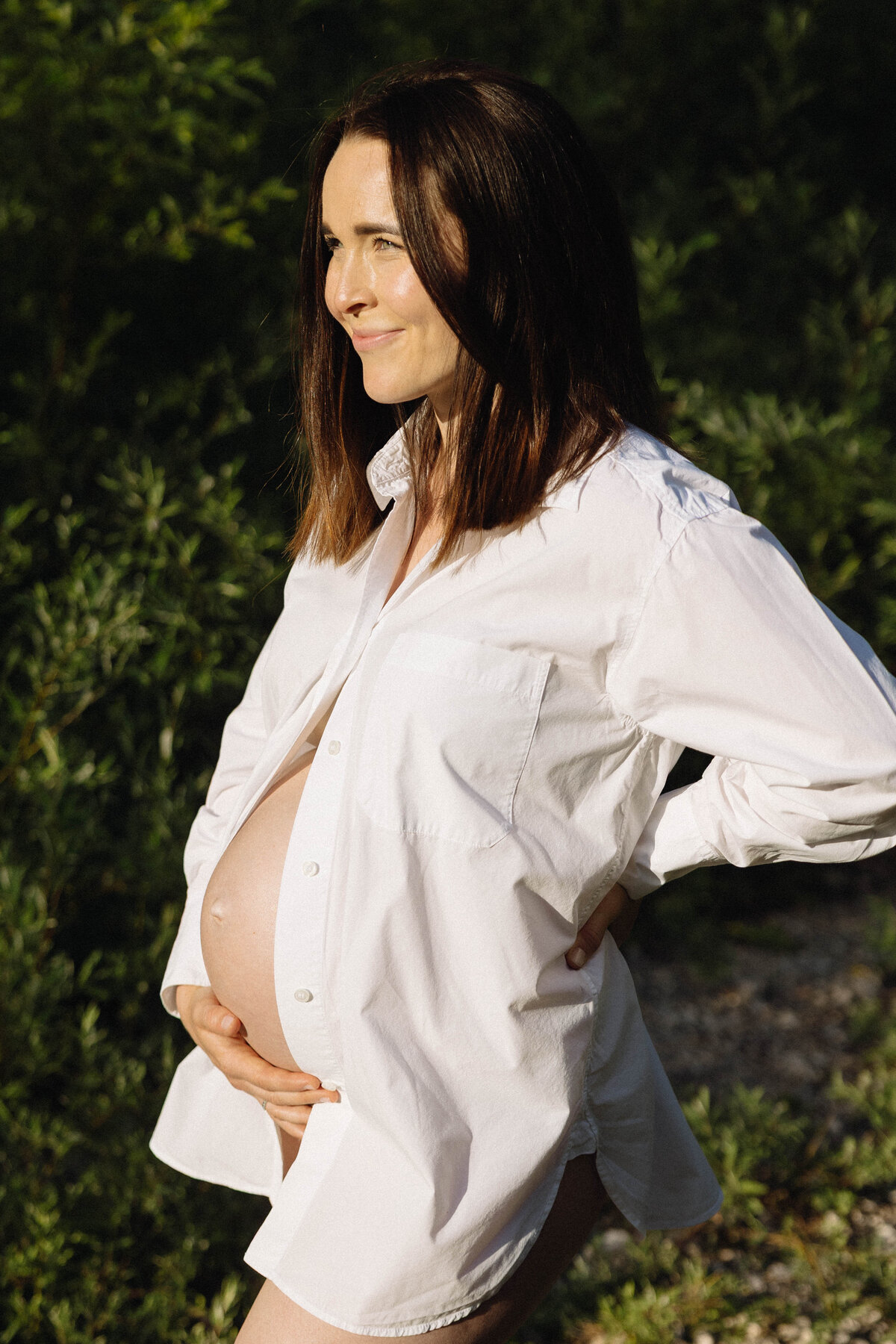 Babybauchfotoshooting Salzburg Fotografin Babybauchfotos Babybauchbilder See Sonnenuntergang authentisch